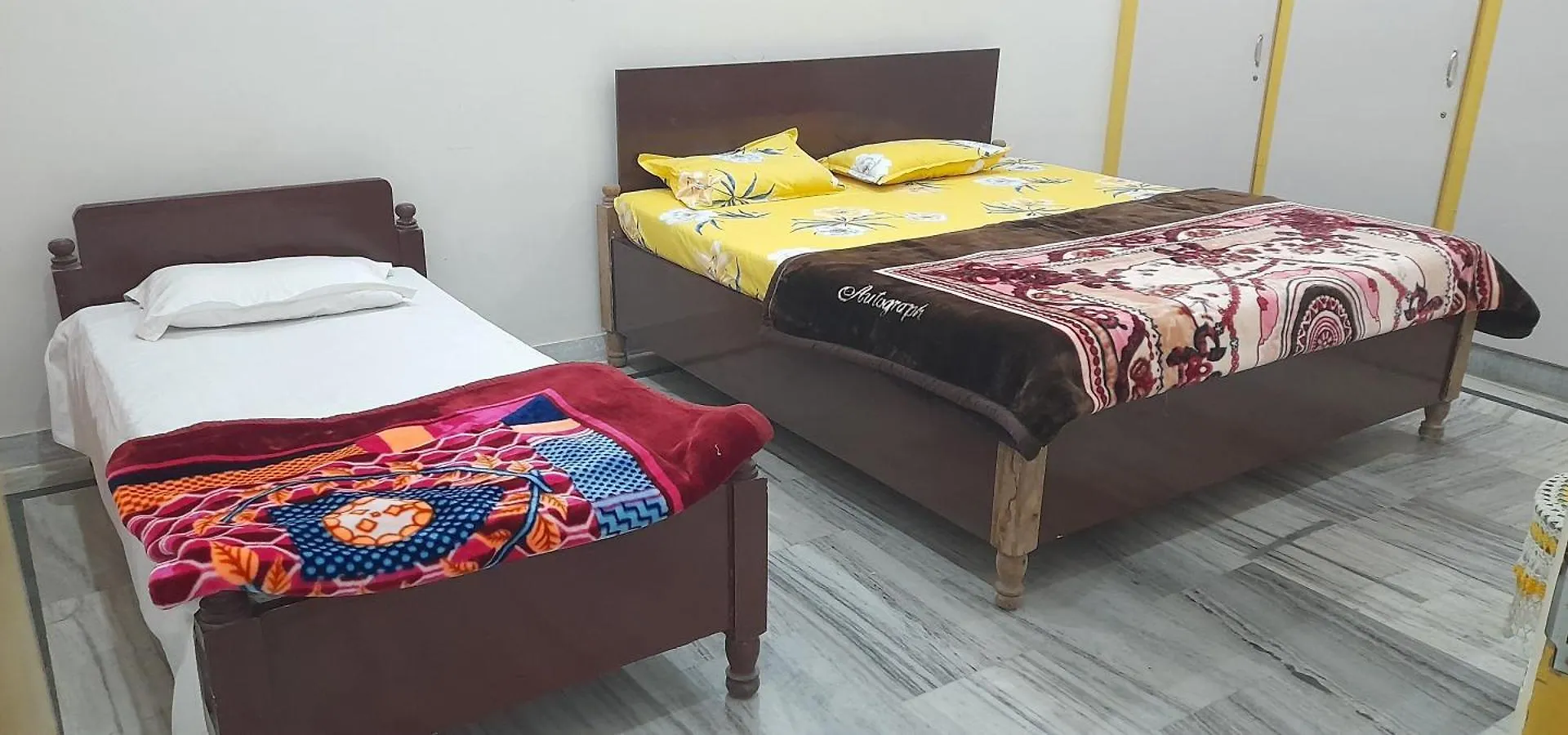 Kanak Home Stay Varanasi